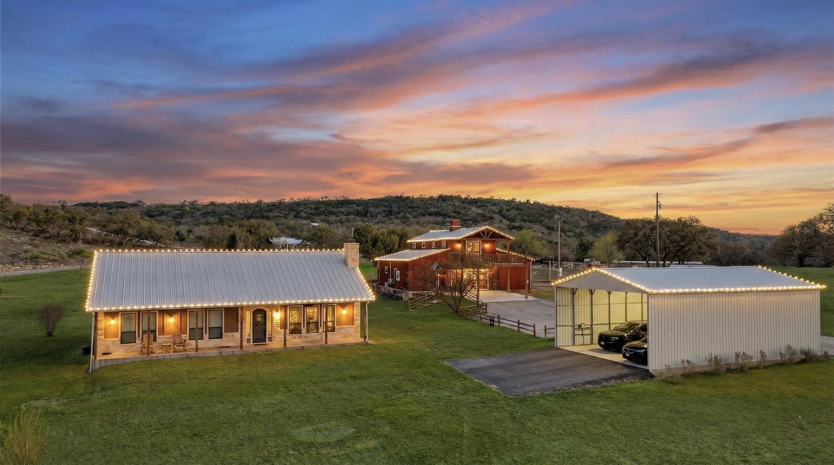 800 Quarter Horse Cir, Kingsland