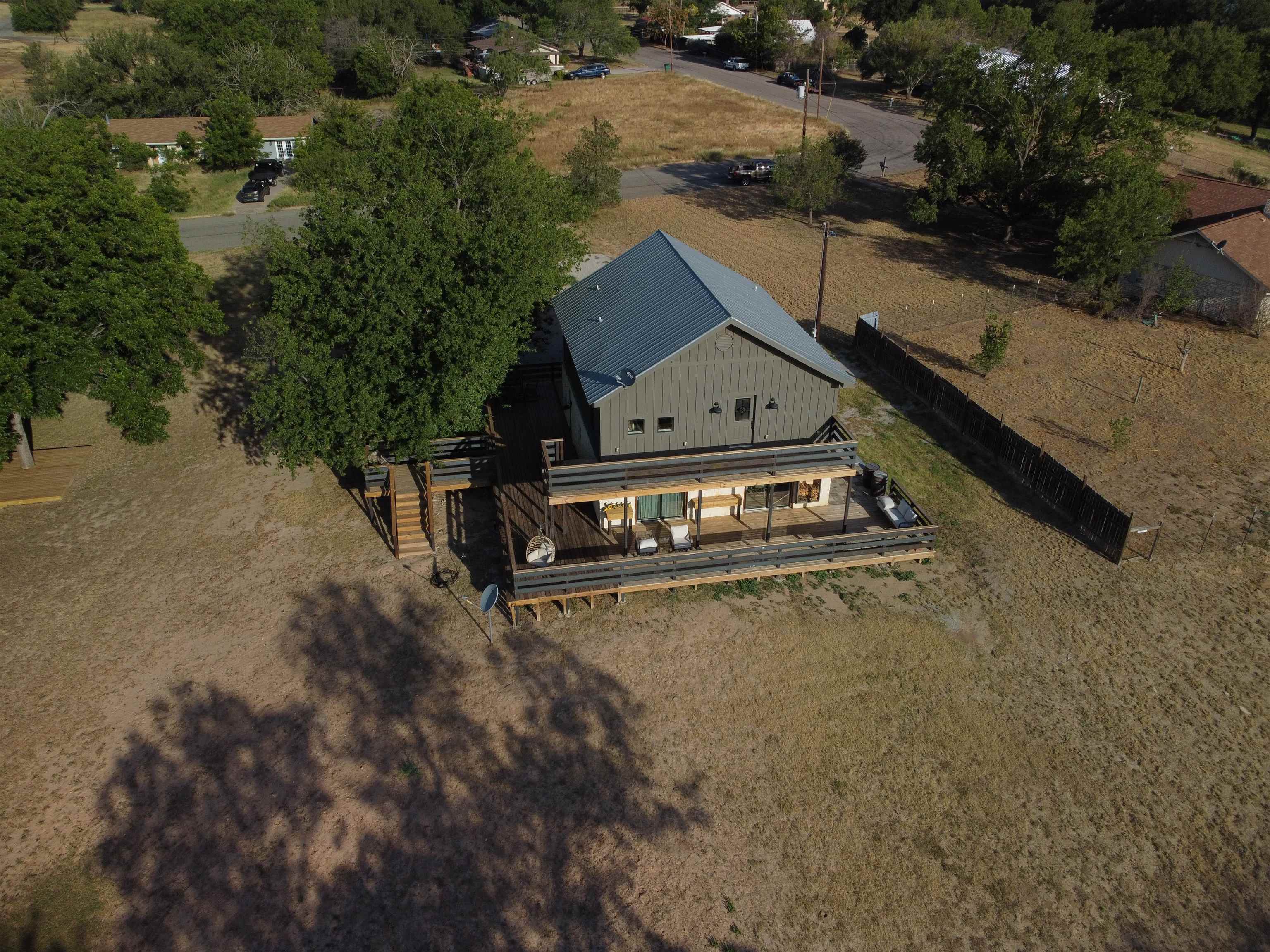 610 Flag Creek, Llano