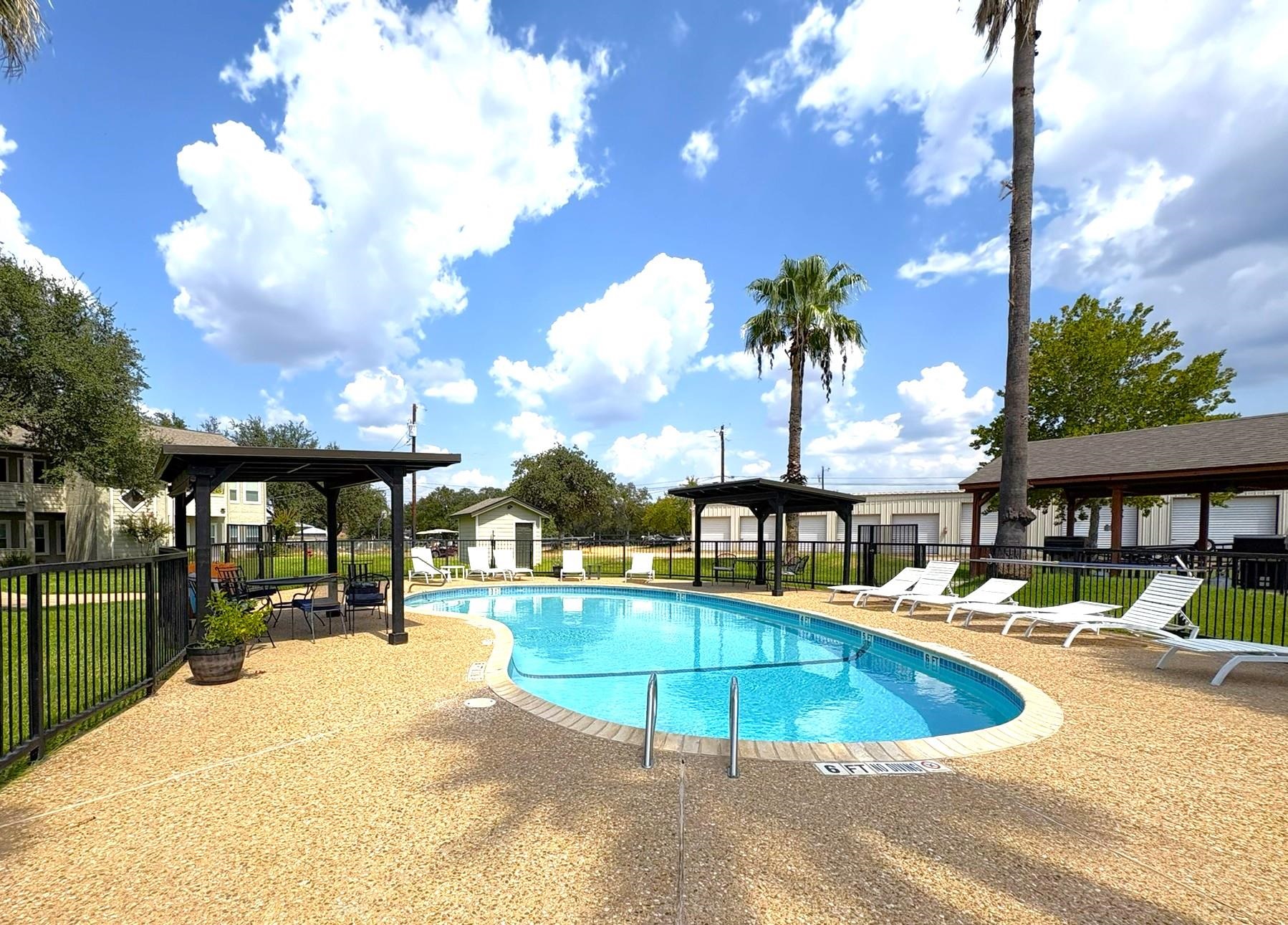 604 Highcrest Dr #523, Granite Shoals