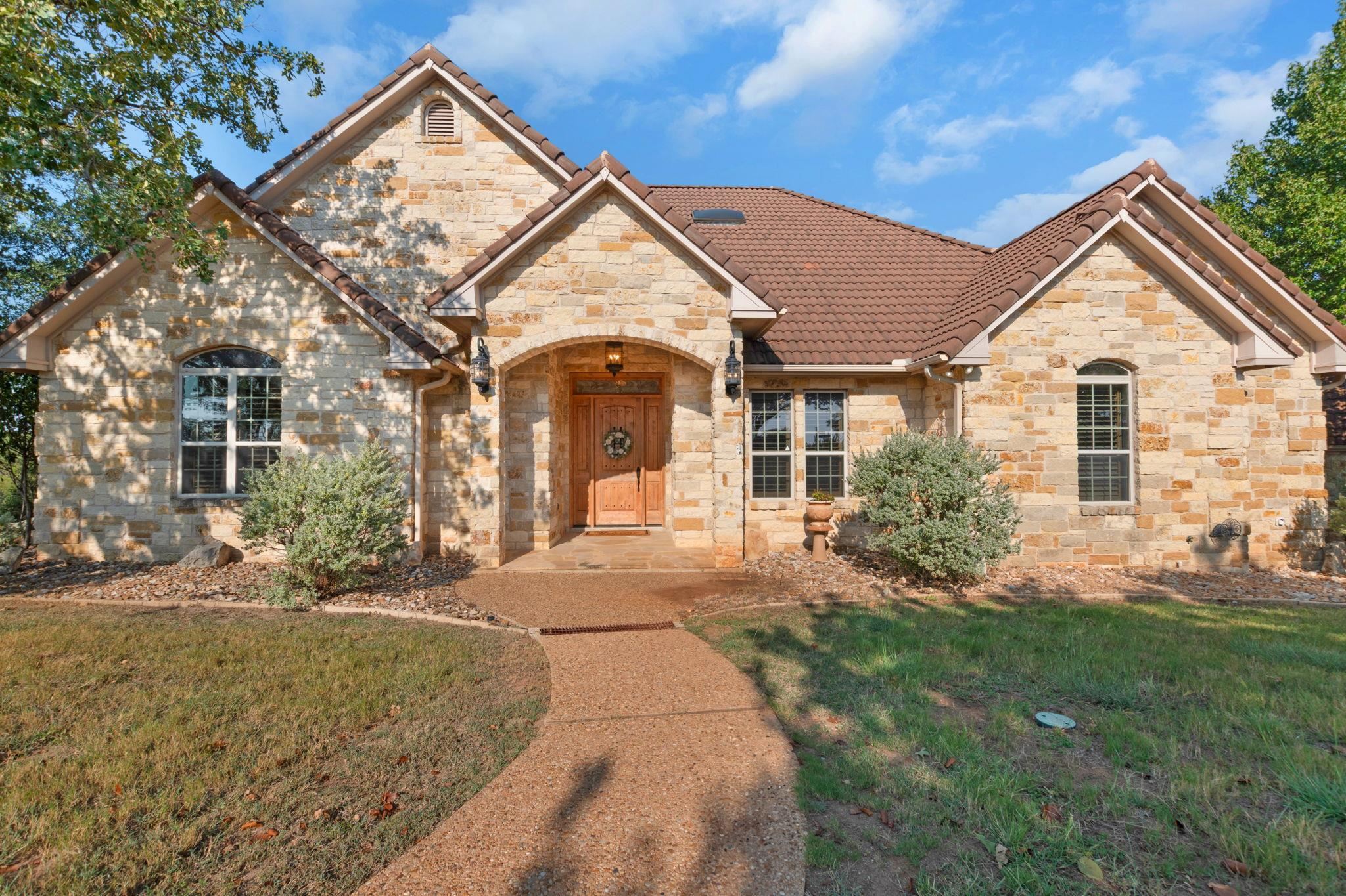 101 Up There, Horseshoe Bay