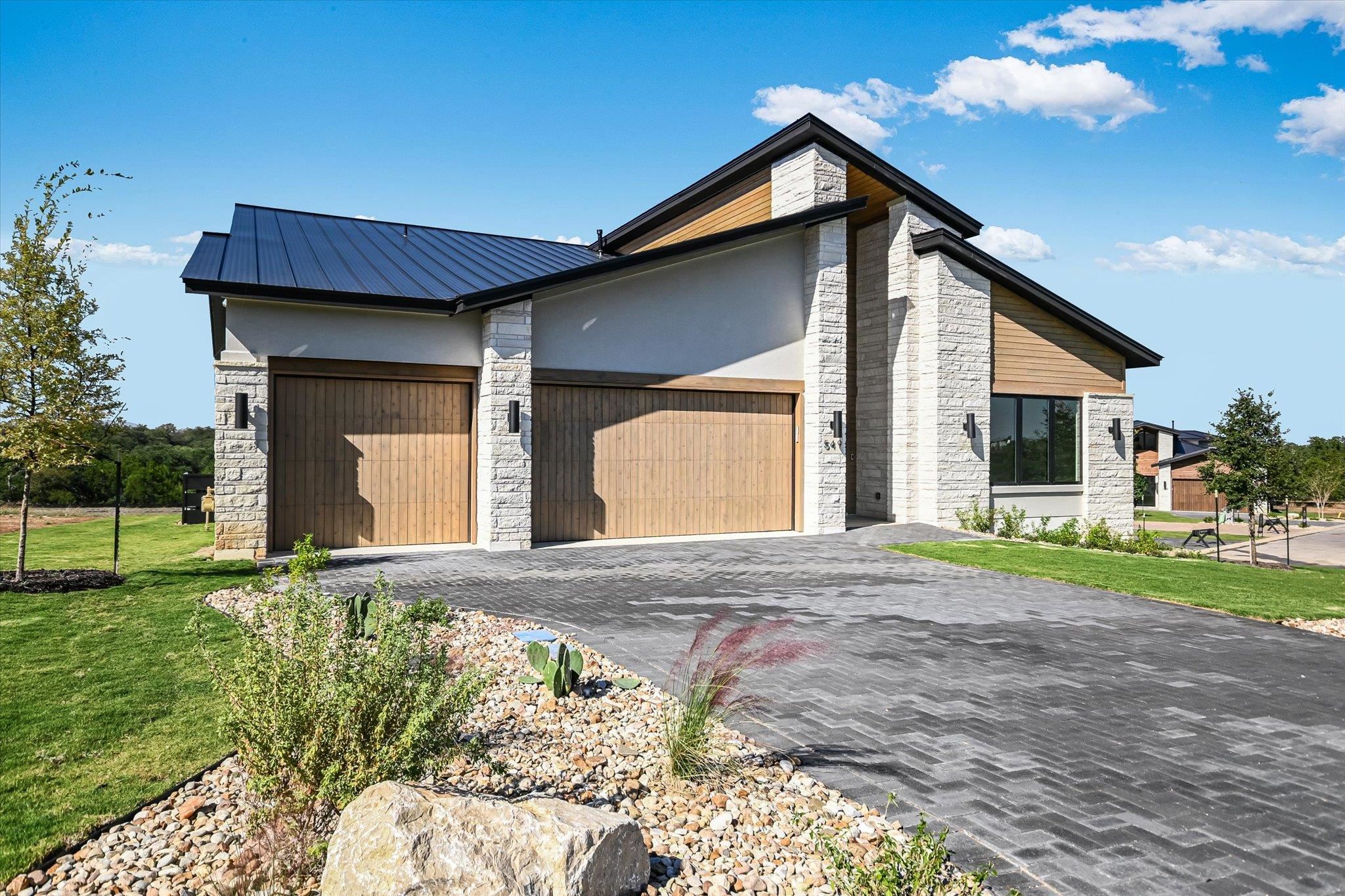 549 Mayapple, Horseshoe Bay