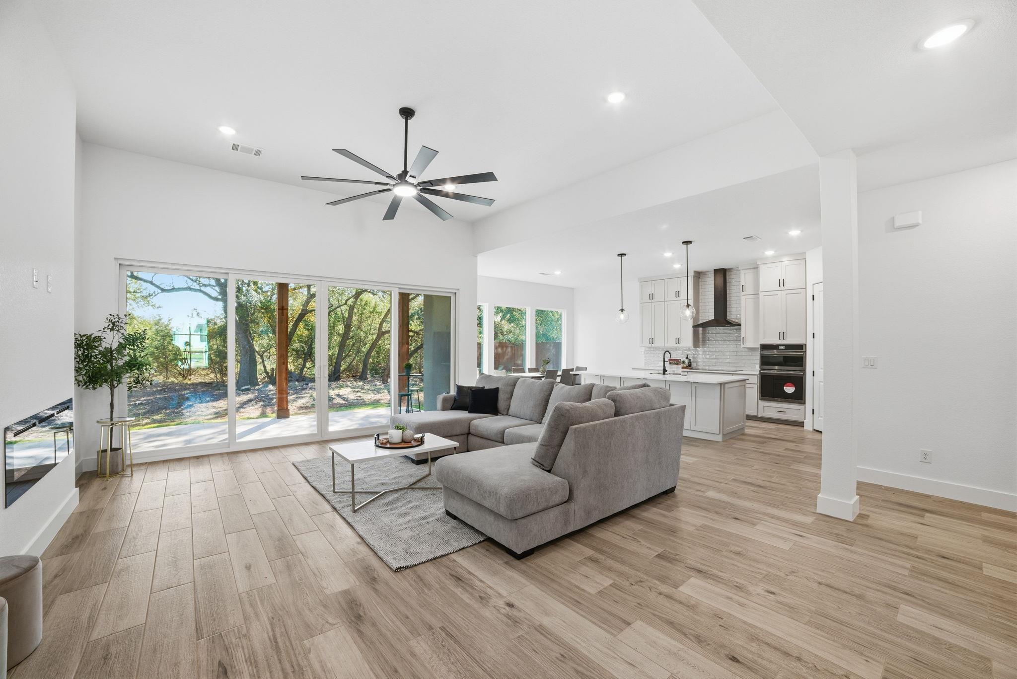 226 Sunday Dr, Burnet