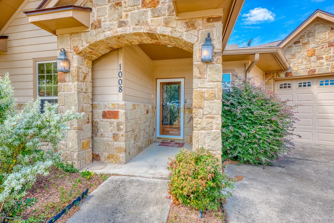 1008 Laurel Oak, Marble Falls