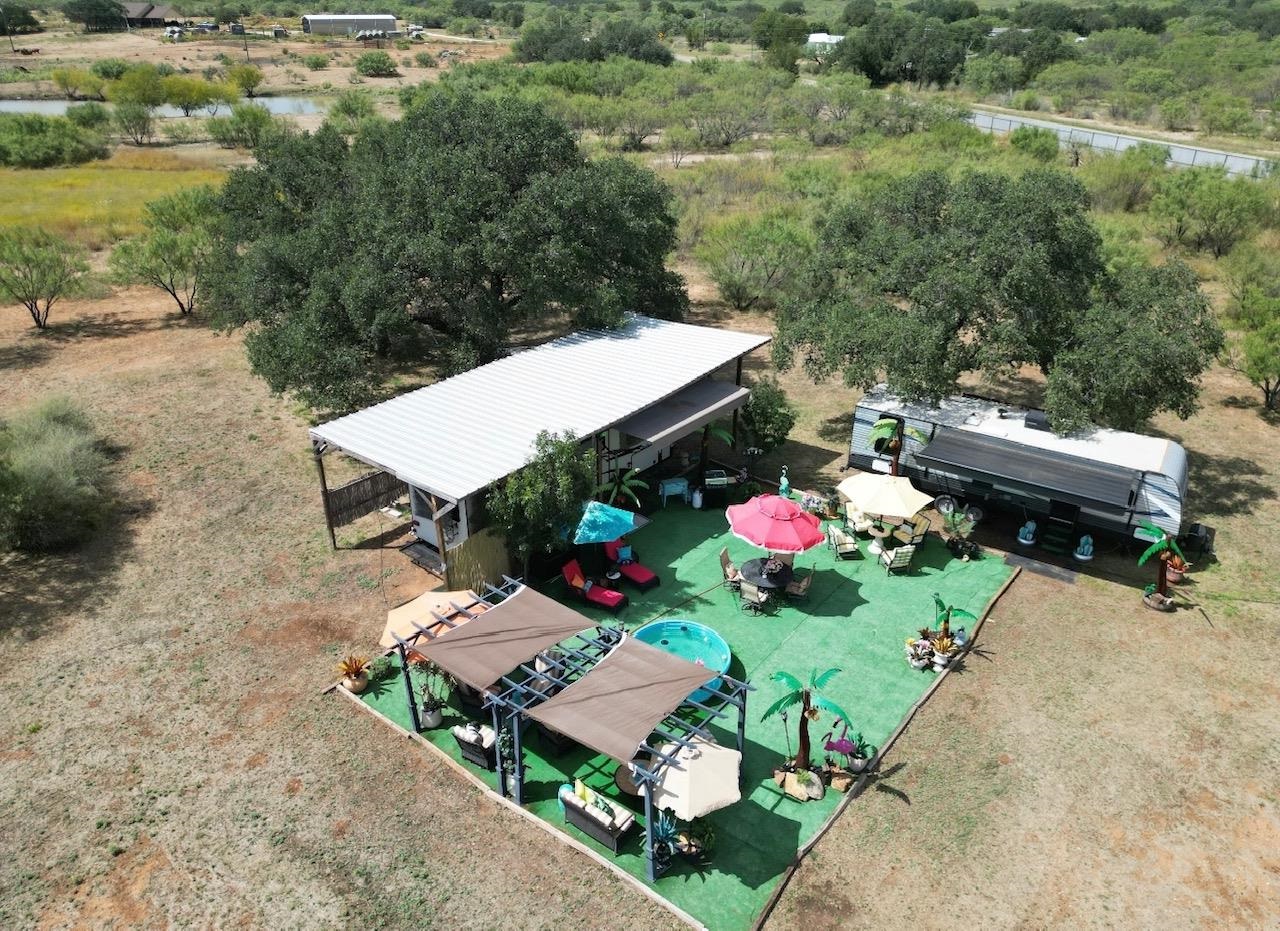 2900 FM 1028, Rochelle