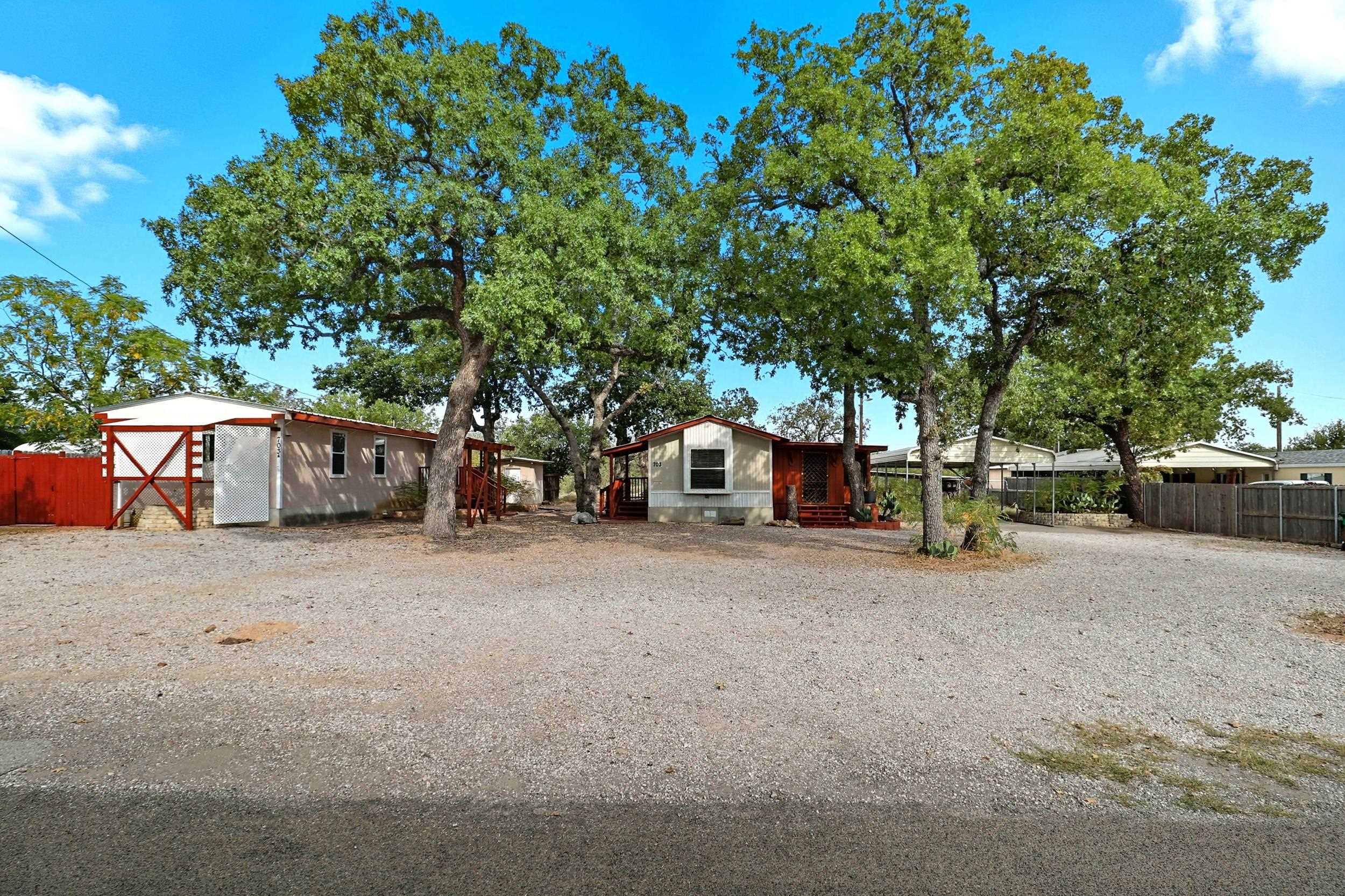 703 & 703A Driftwood, Cottonwood Shores