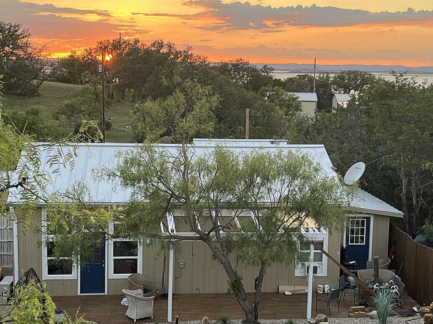 209 Lakevista Dr, Burnet