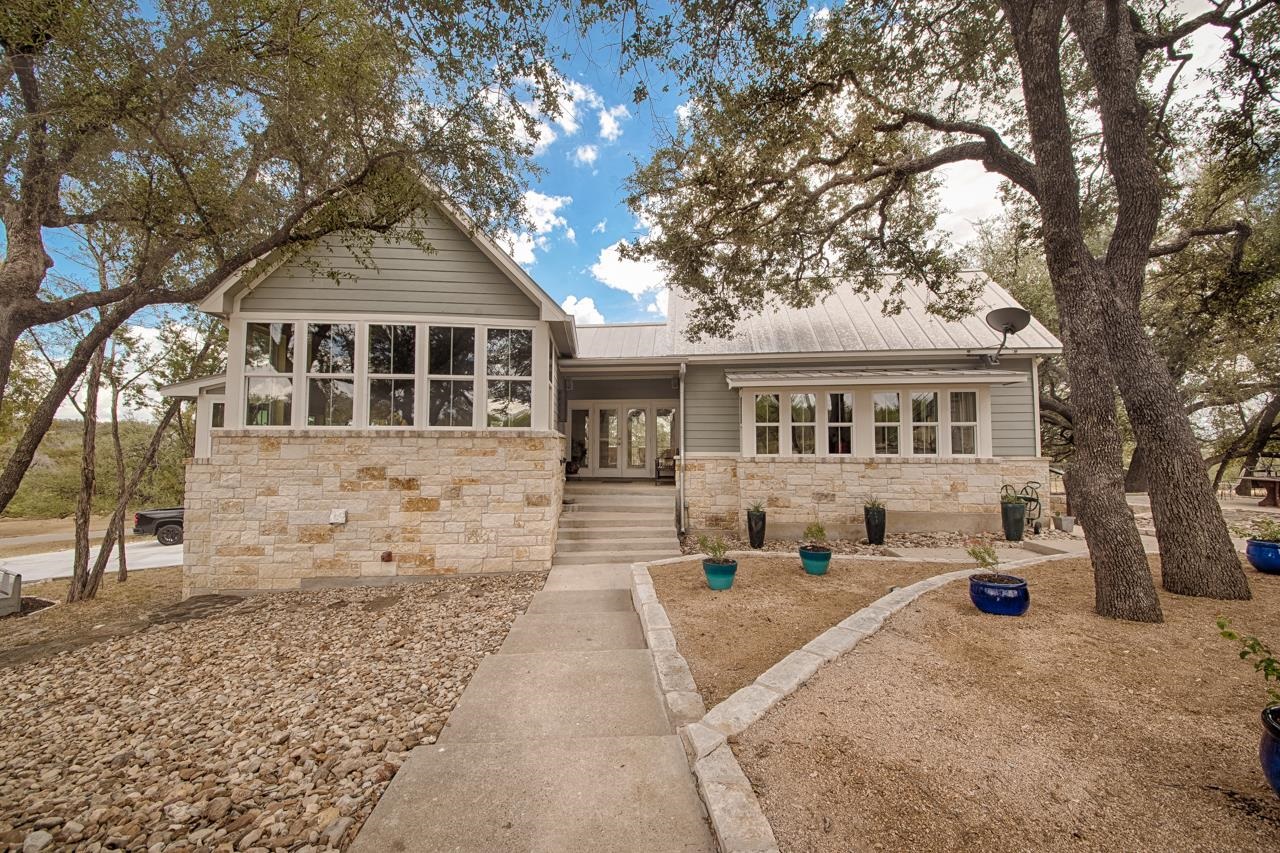 348 Chimney Cove, Marble Falls