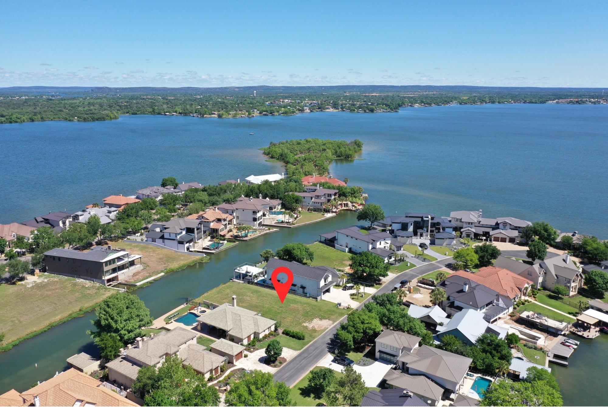 W29034 Wennmohs Place, Horseshoe Bay