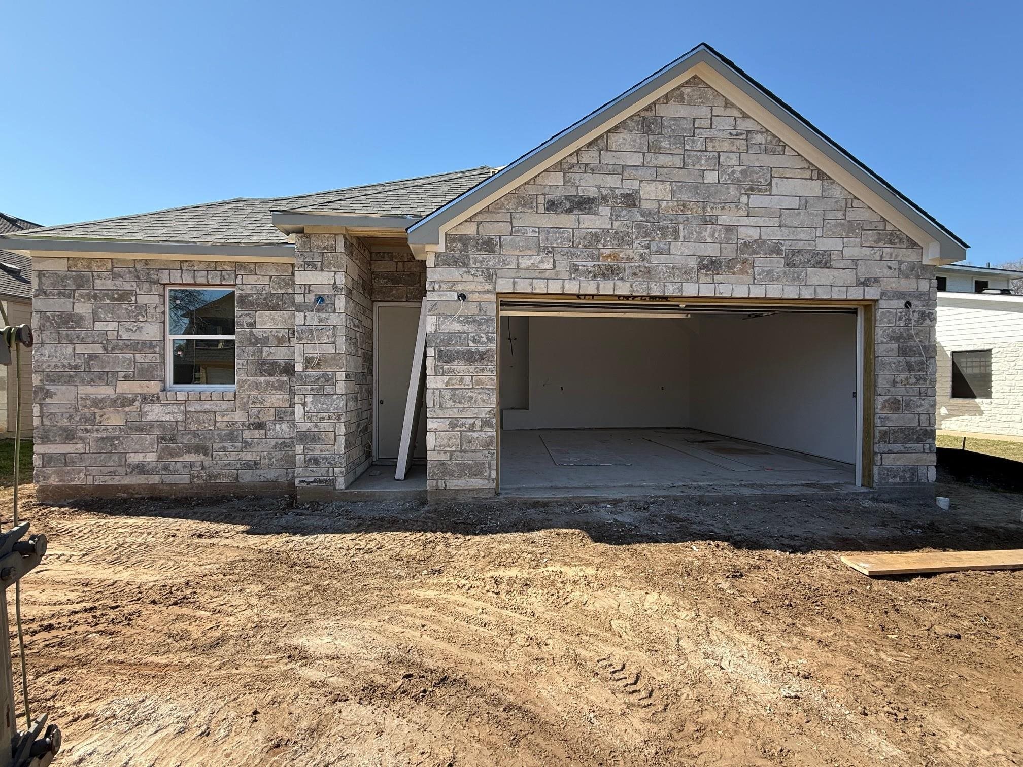 110 Firestone Place, Meadowlakes