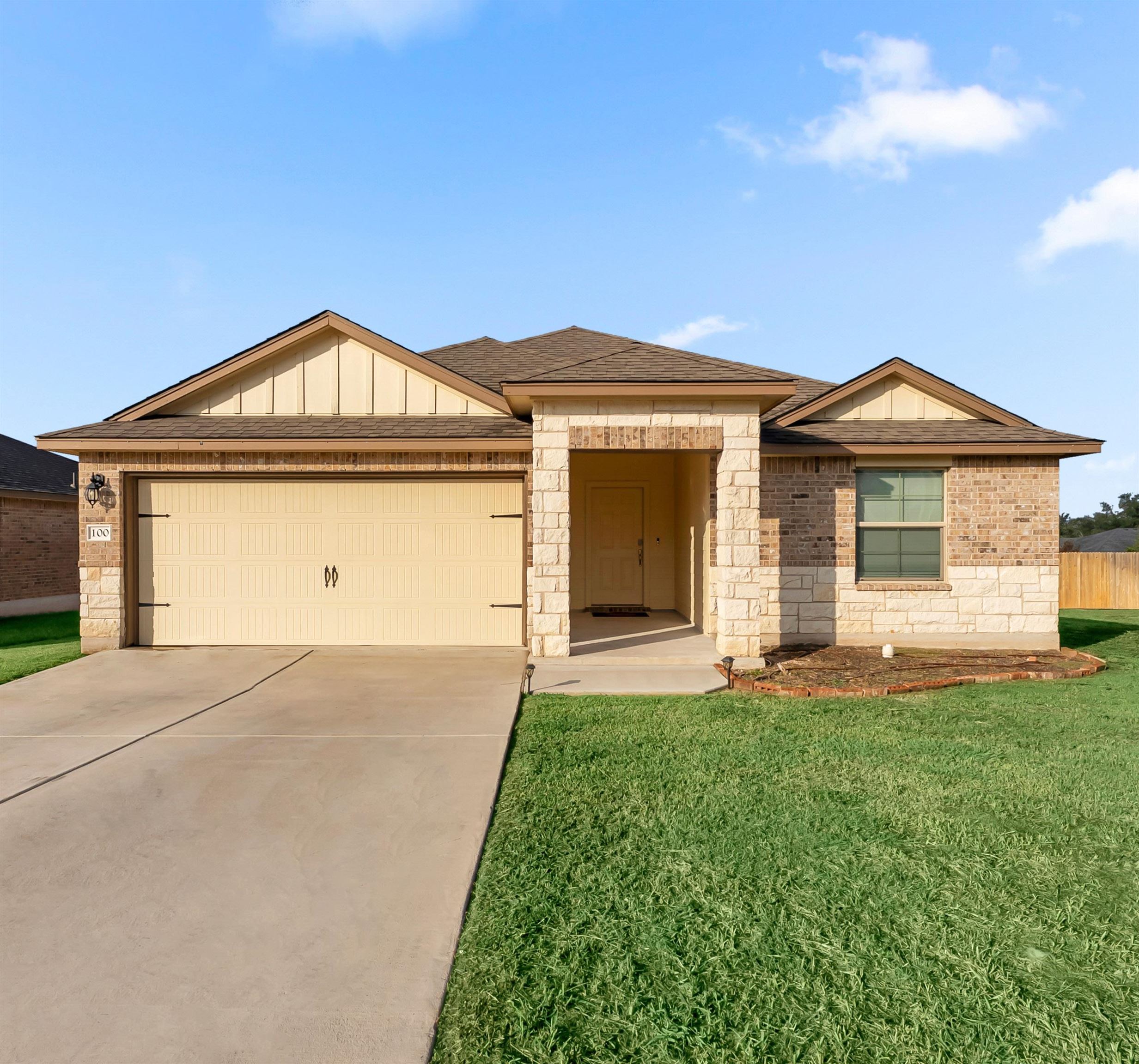 100 Pepper Mill Loop, Burnet