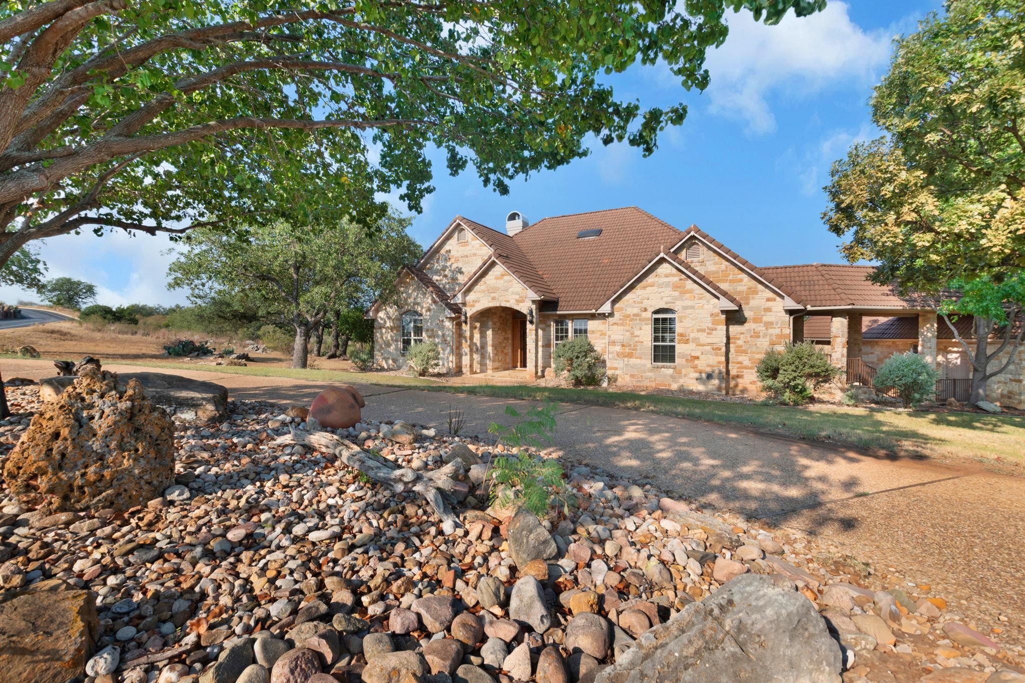 101 Up There, Horseshoe Bay