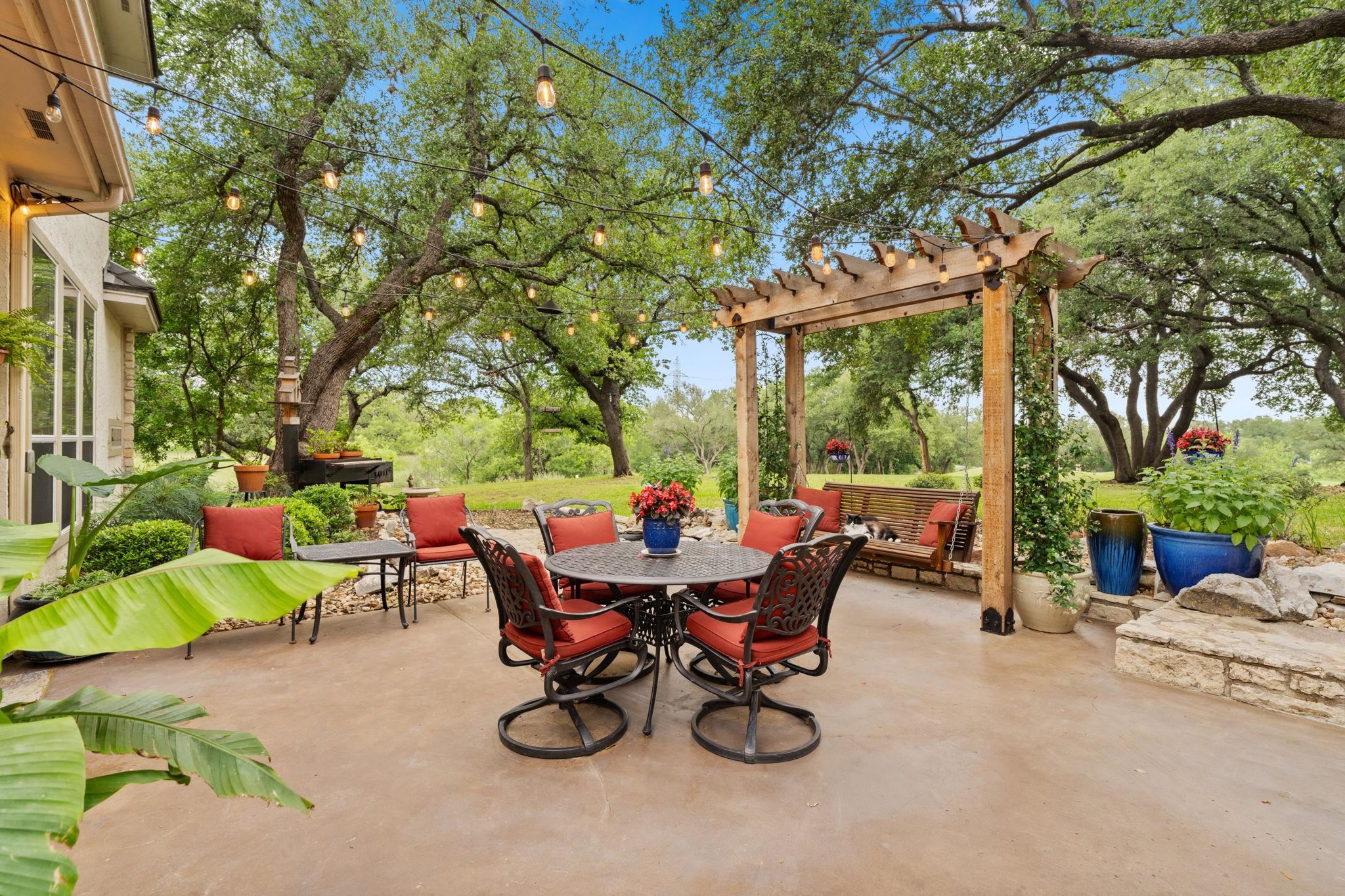 109 Lost Spur, Horseshoe Bay