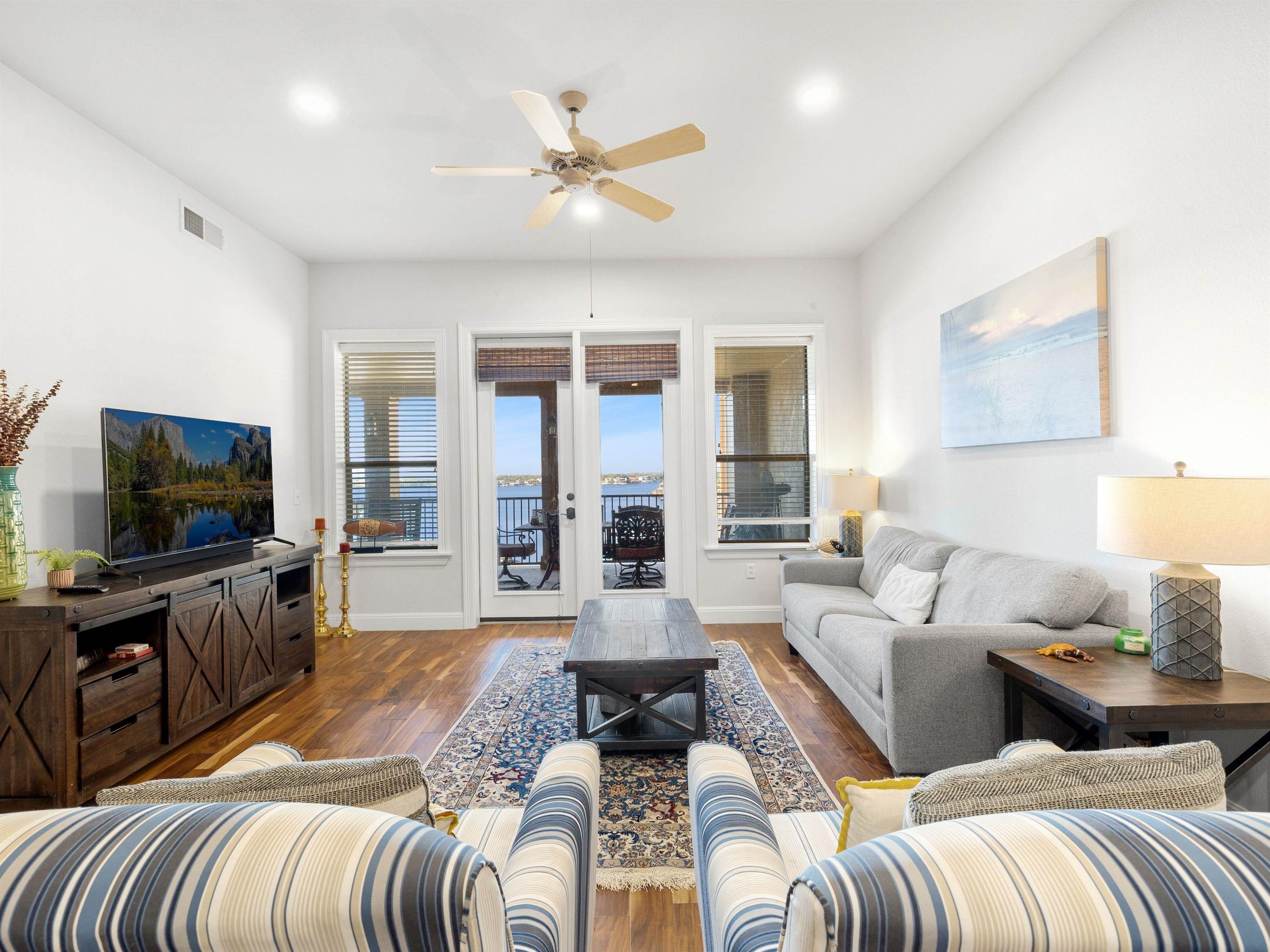 101 West Bank #43, Horseshoe Bay