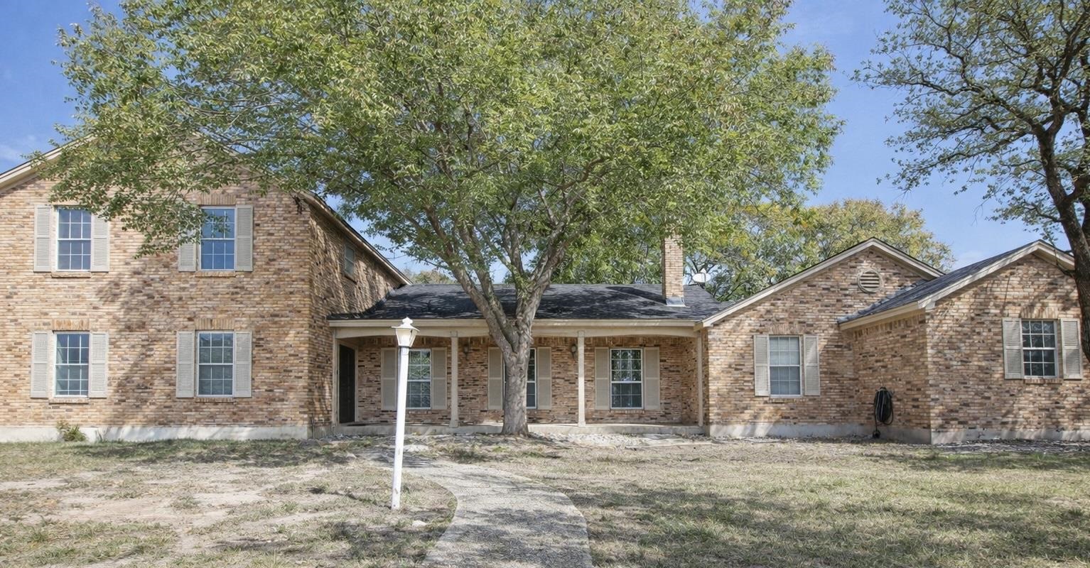 1307 Nix Rd, Lampasas