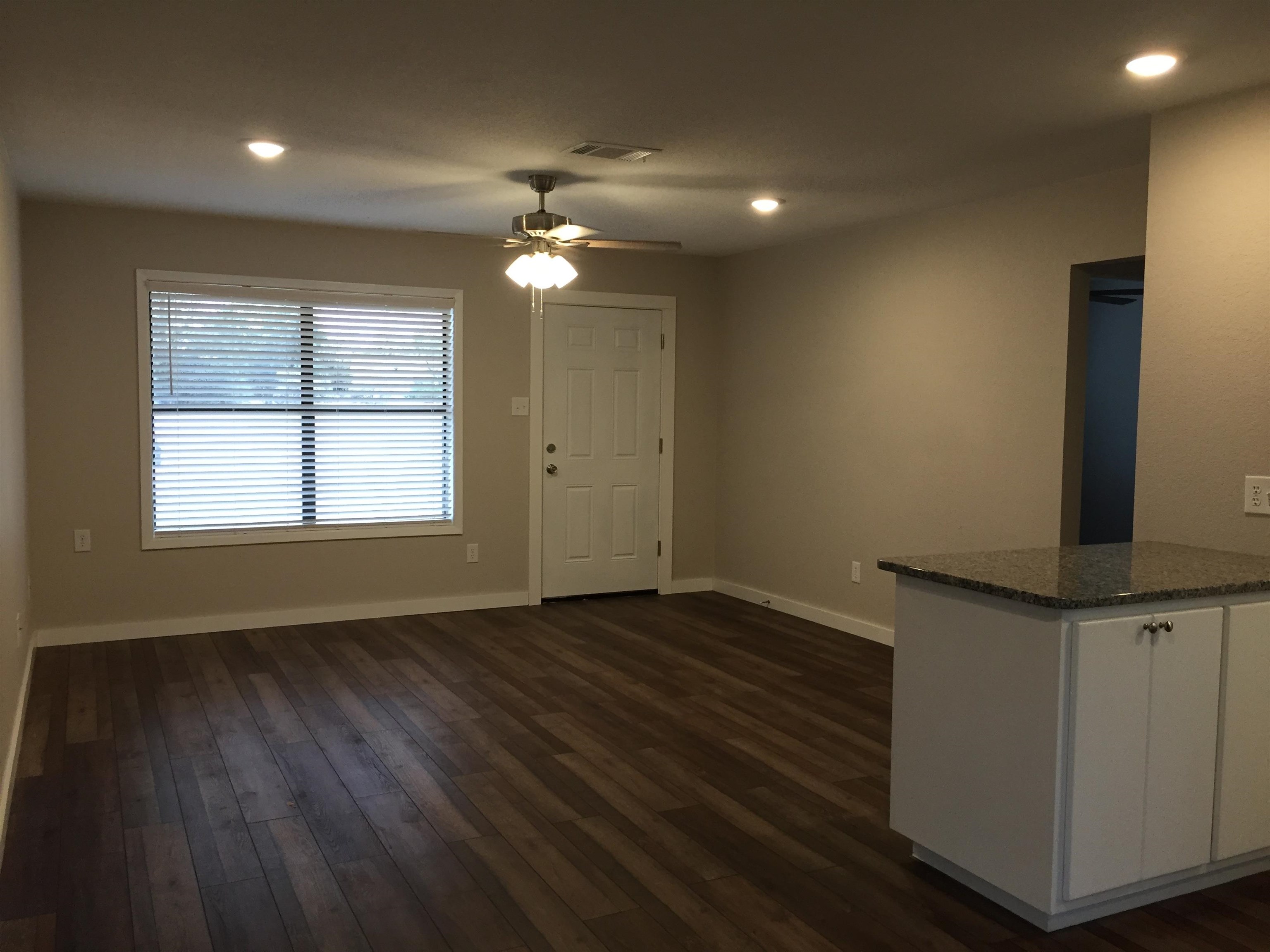 501 Oak Ridge, Marble Falls