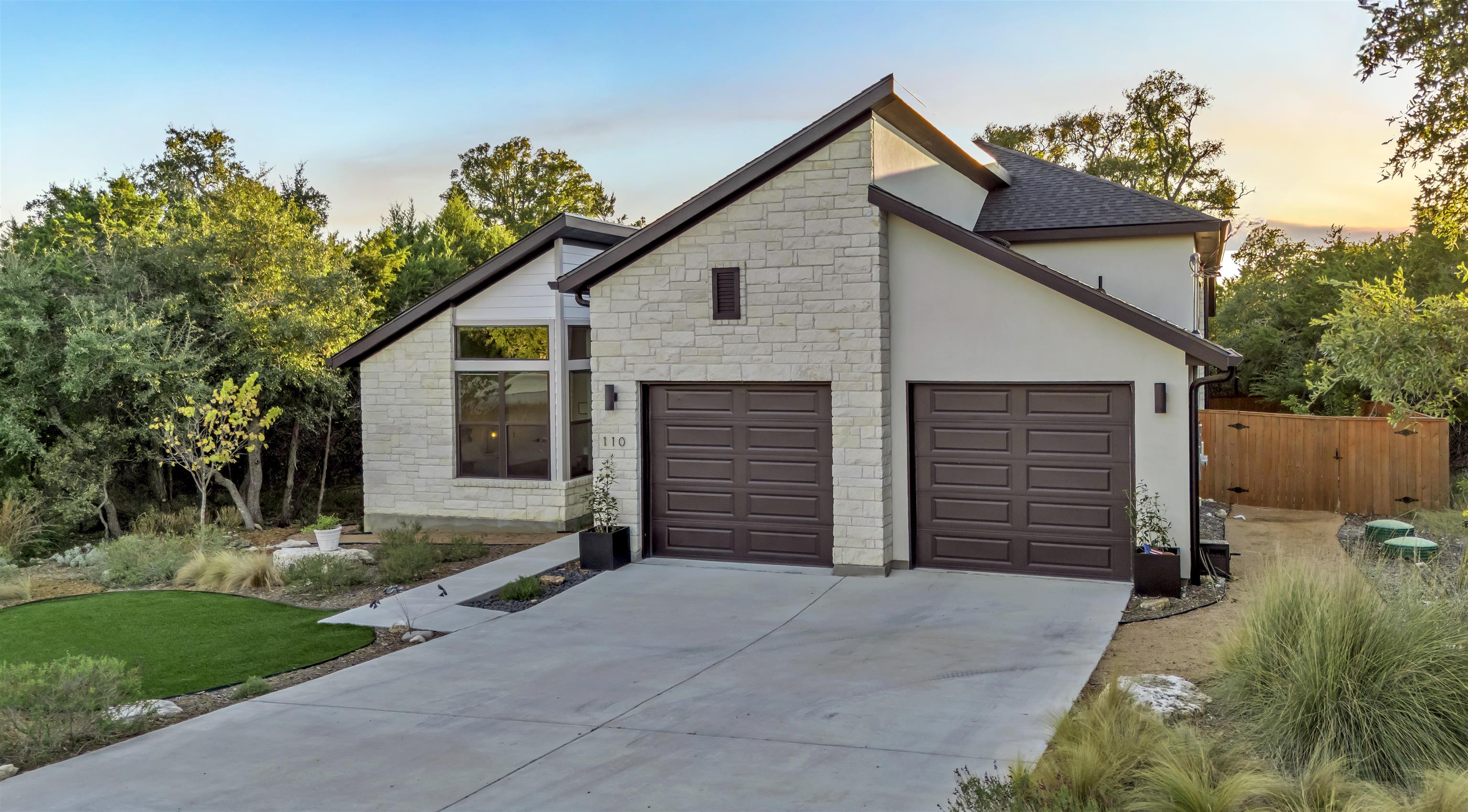 110 C Chisholm, Blanco