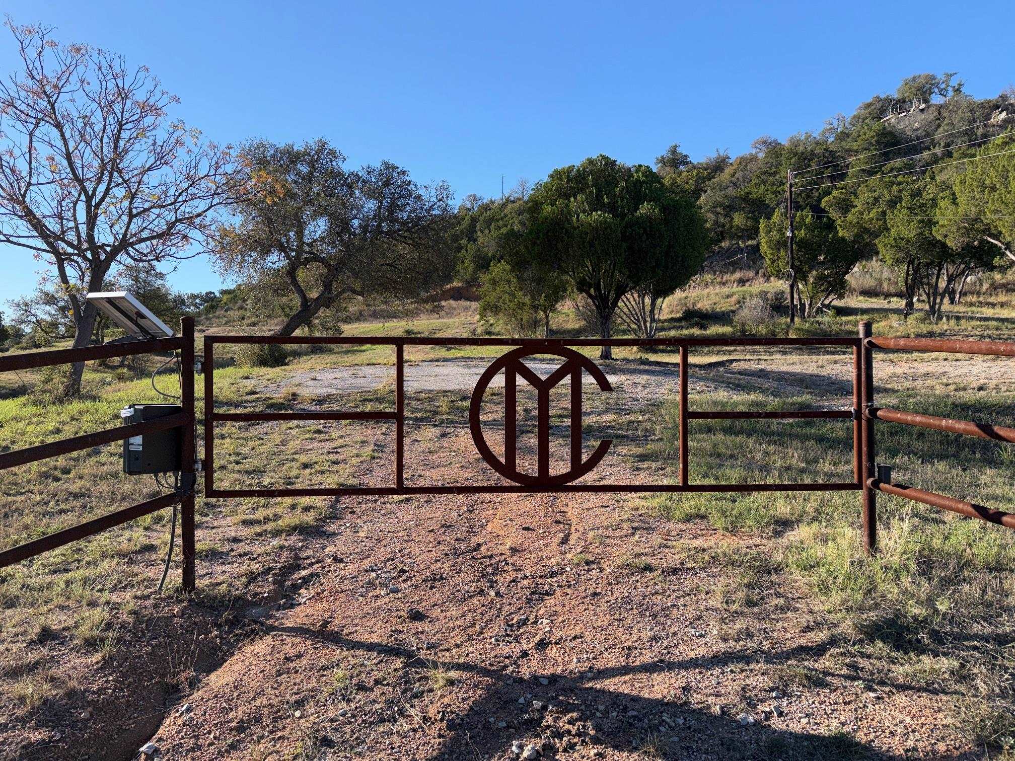 0000 FM 2147, Cottonwood Shores