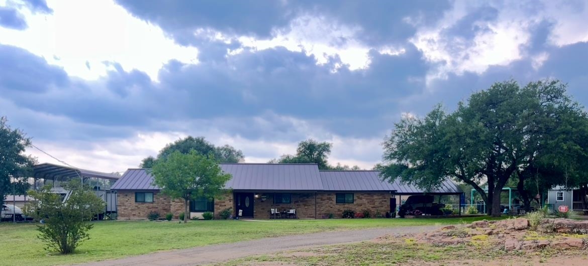 800 Texas, Kingsland