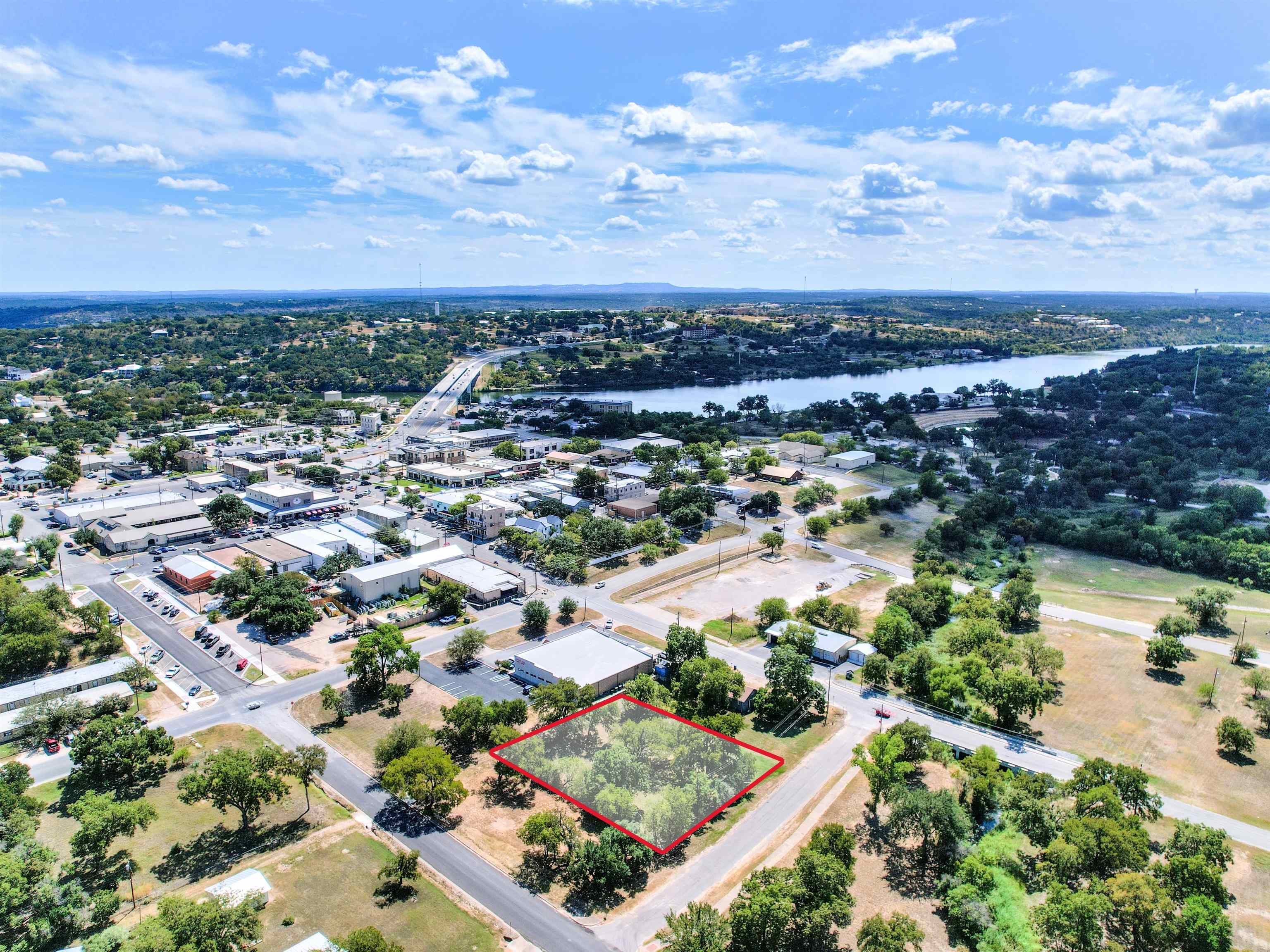 307 AVENUE K, Marble Falls