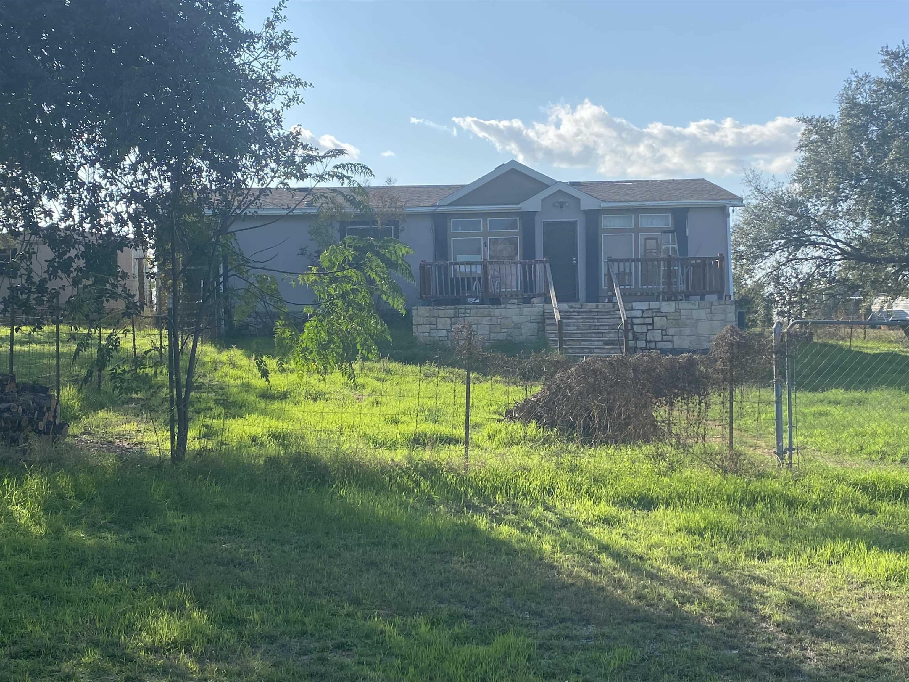 1701 and 1703 Roselea Drive, Buchanan Dam