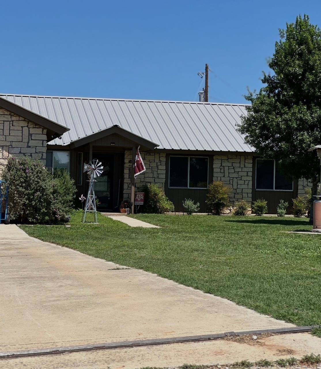 20092 FM 500, Richland Springs