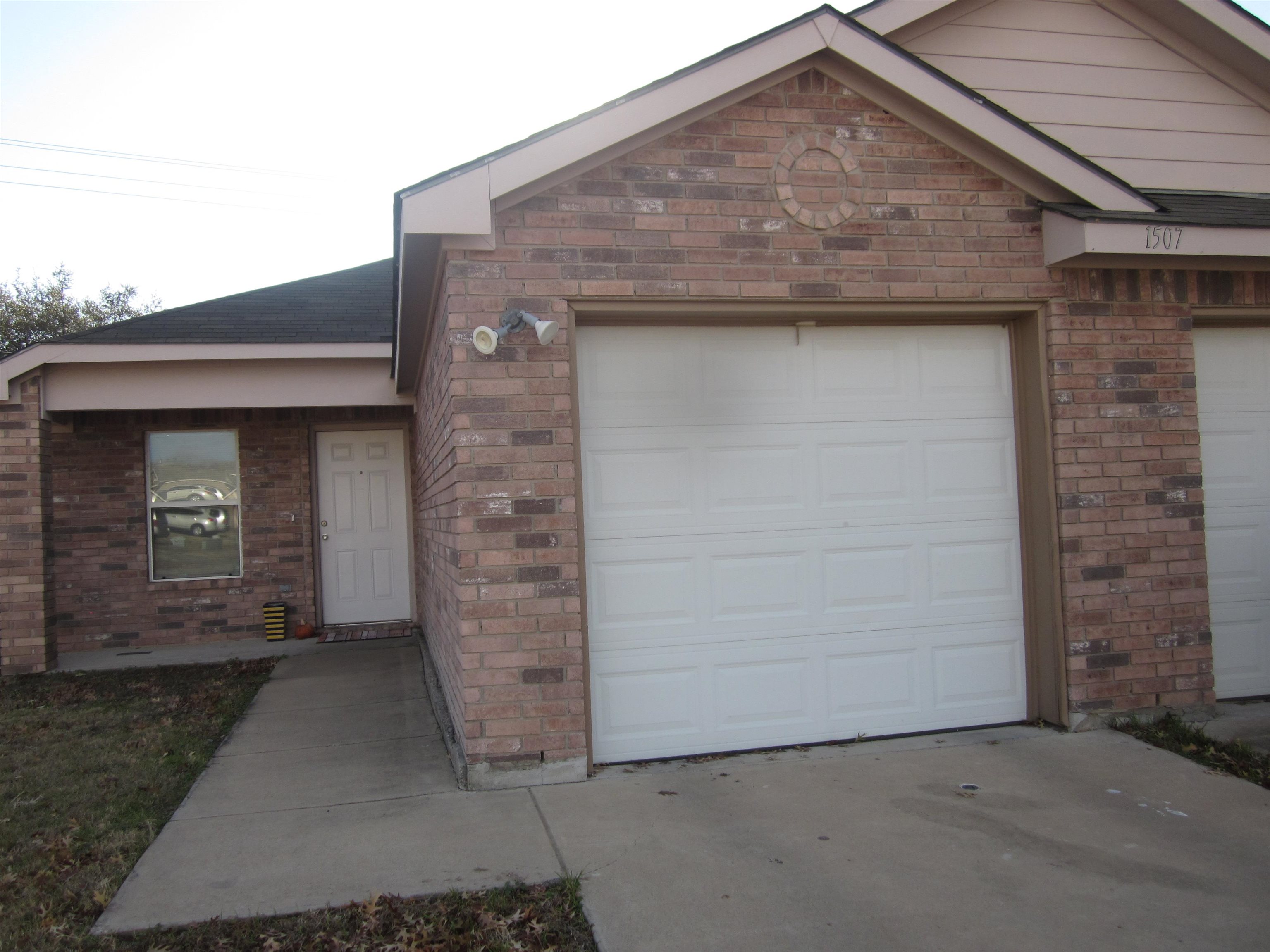 707 B Claremont, Marble Falls