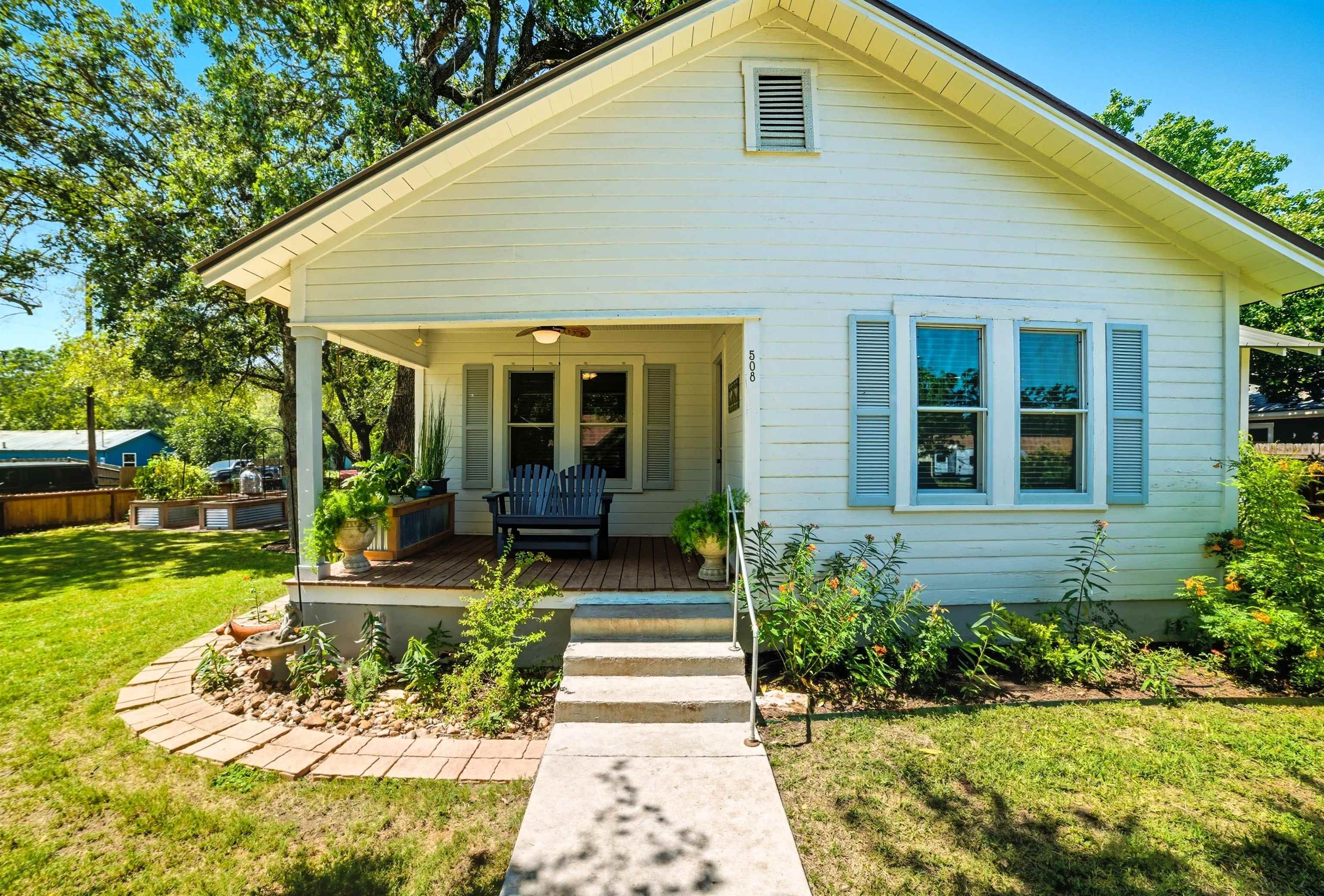 508 Vandeveer, Burnet