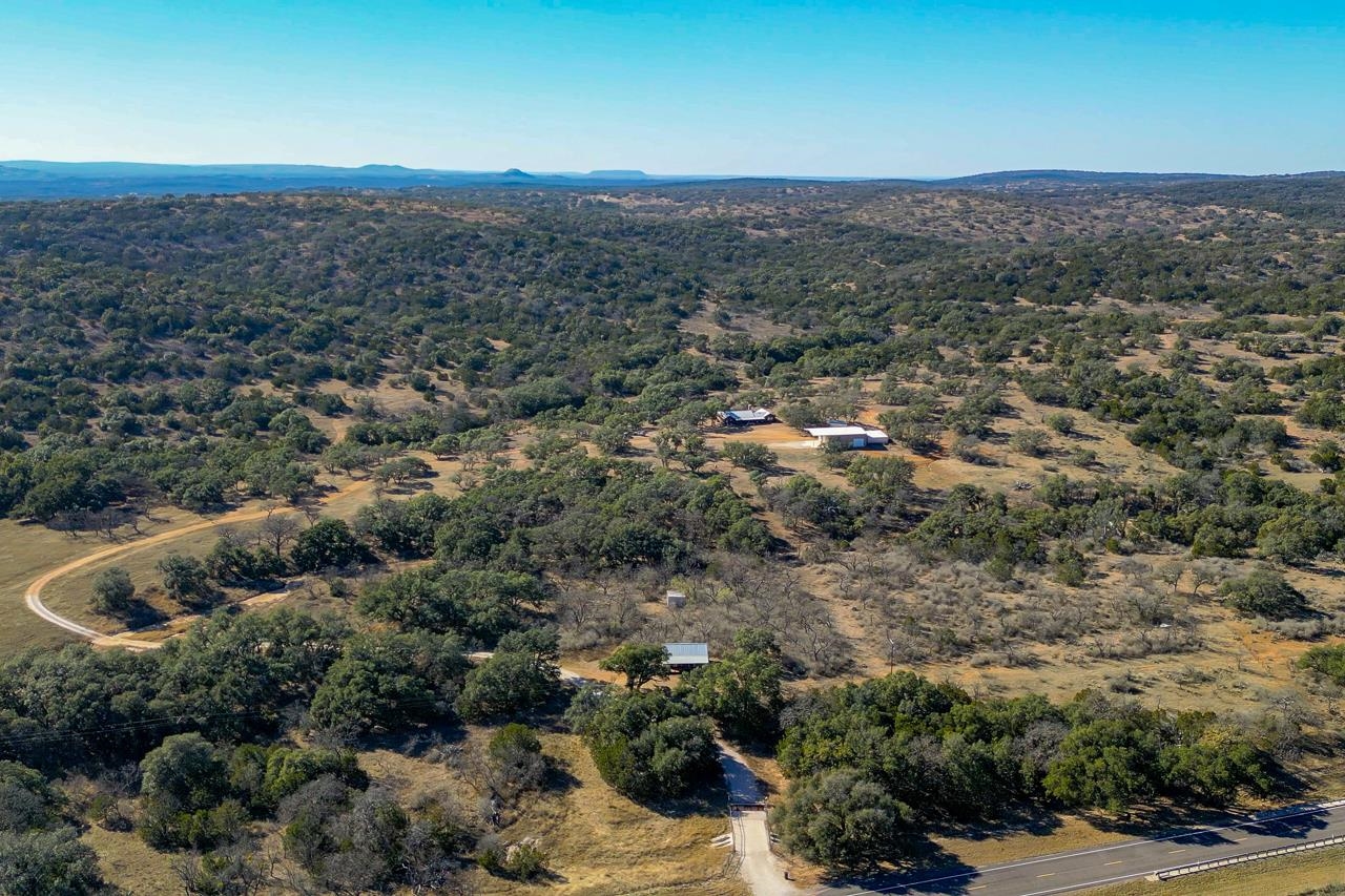 12759 Highway 16, Llano