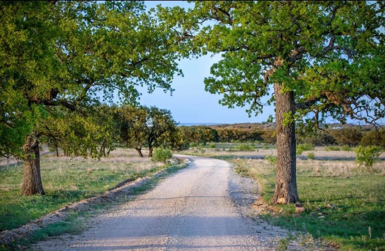 530 CR 406, San Saba