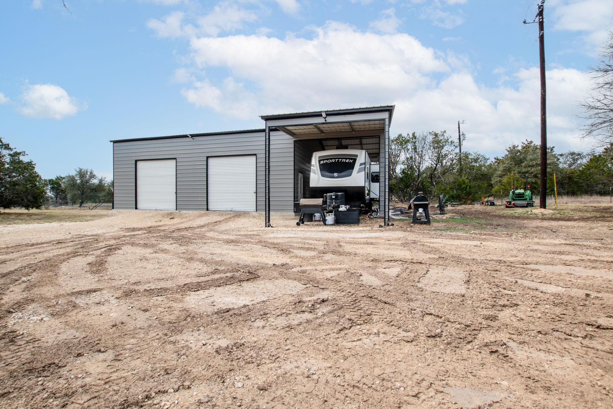 11990 Fm 580, Kempner