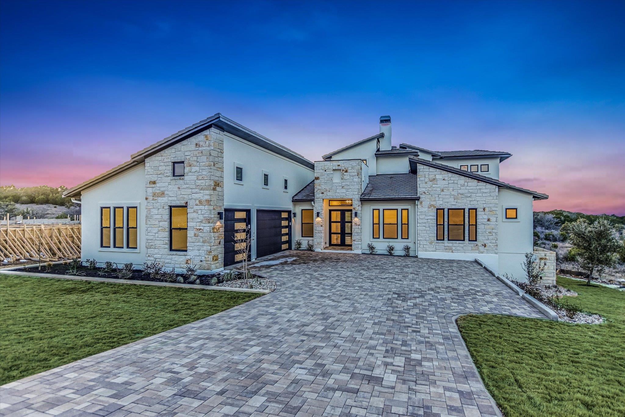 104 Nattie Woods, Horseshoe Bay