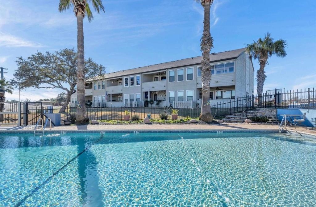 604 Highcrest # 213, Granite Shoals