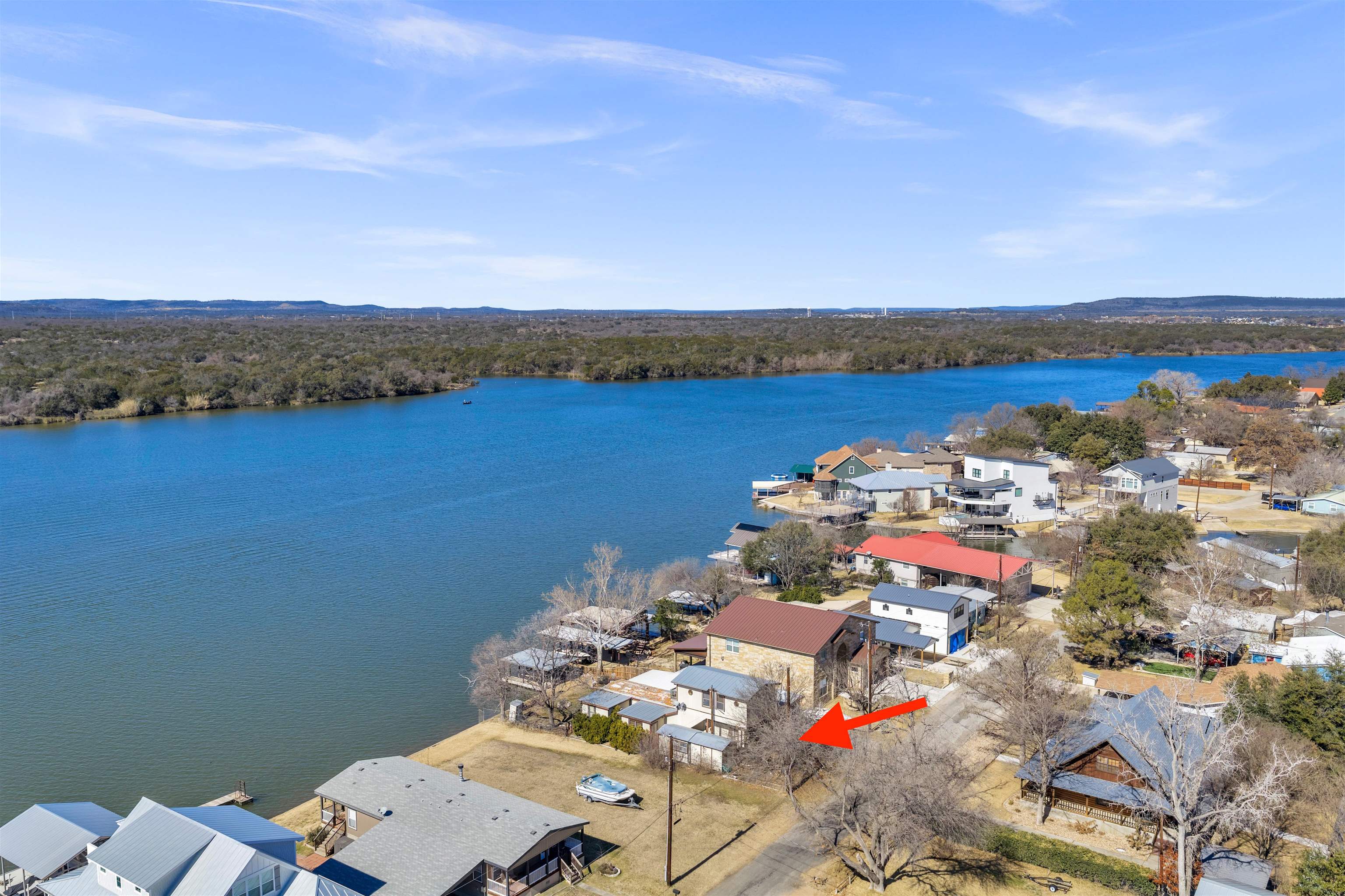 708 CR 136B, Kingsland