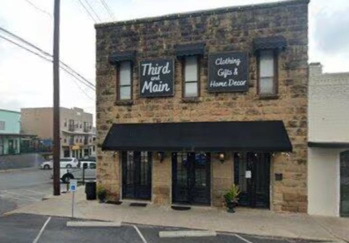 300 B Main, Marble Falls