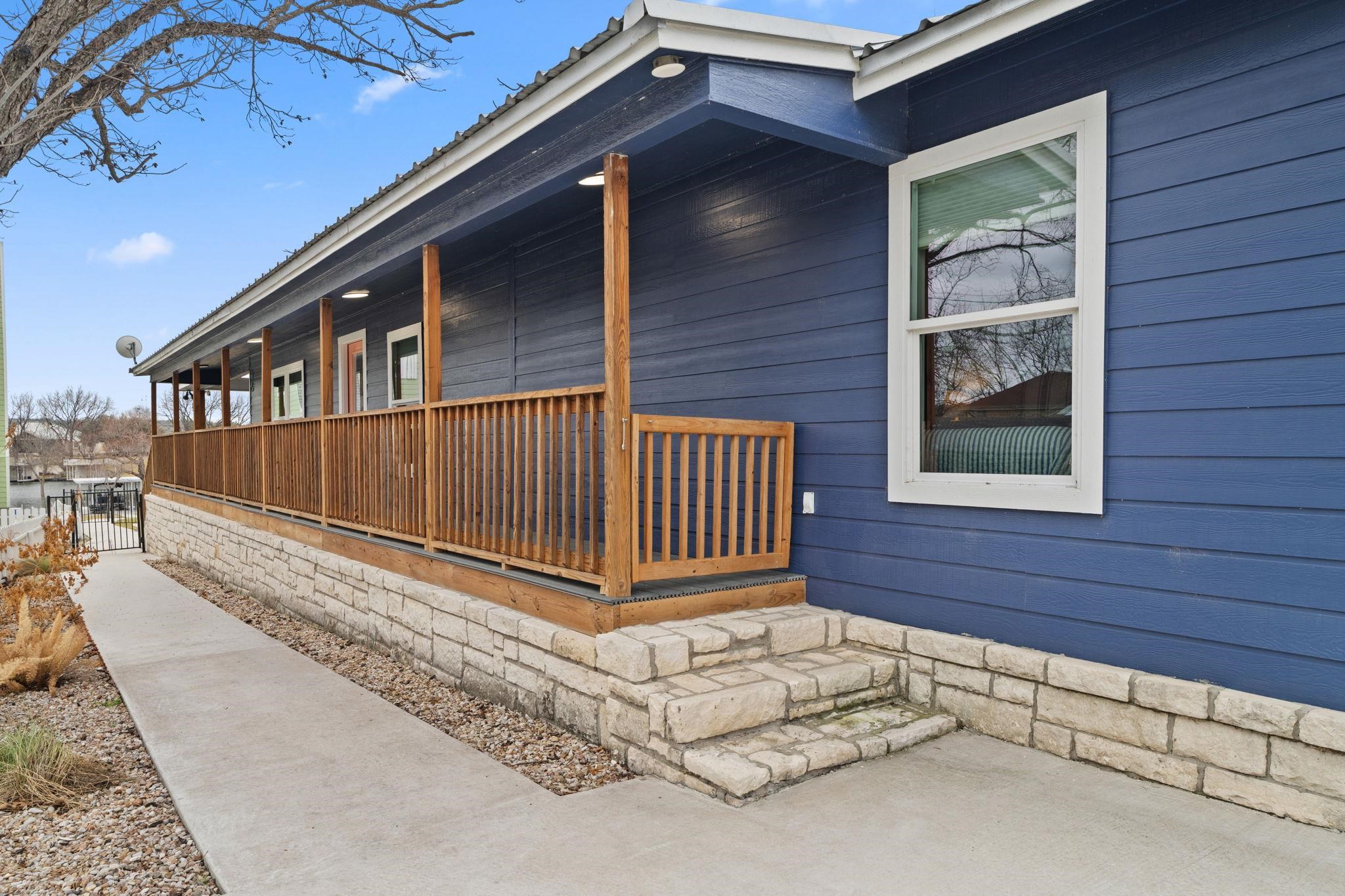 2028 Williams Lakeshore, Kingsland