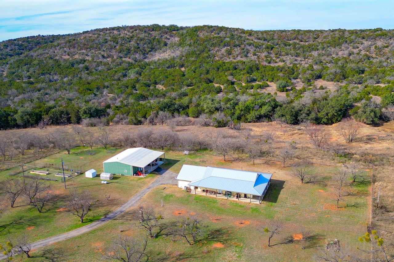 12987 Highway 16, Llano