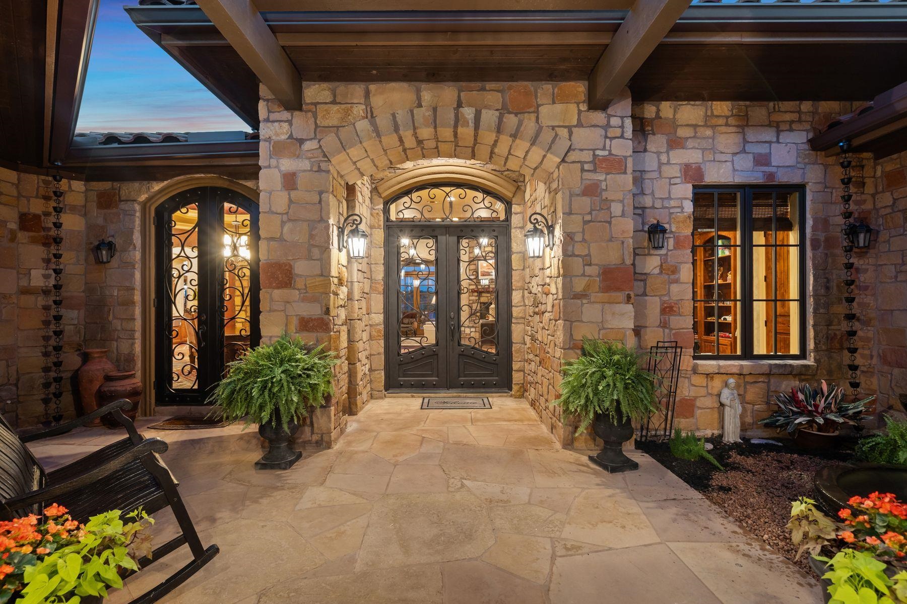 481 Chimney Cove Dr, Marble Falls