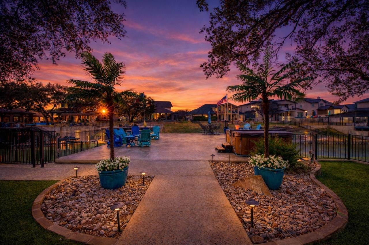 178 Sleepy Oaks, Kingsland